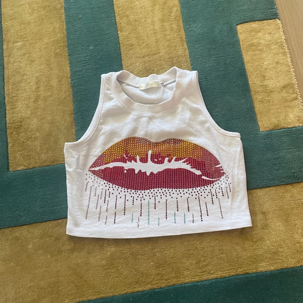 white lip tanktop